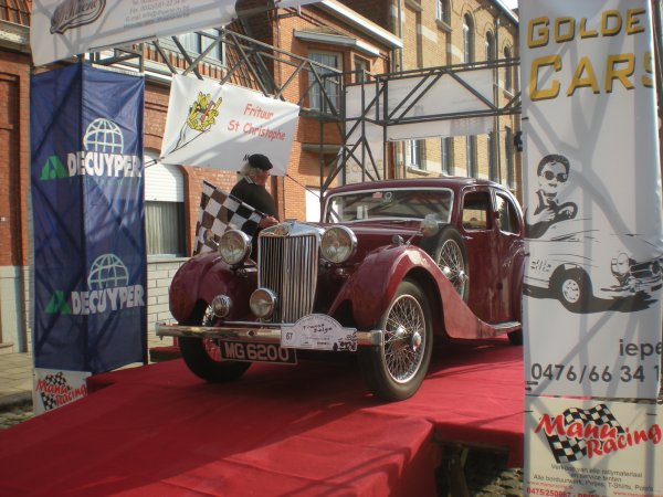 Cliquez pour voir en plus grand cette MG VA Saloon- Photos de Vincent Dransart, tous droits réservés.